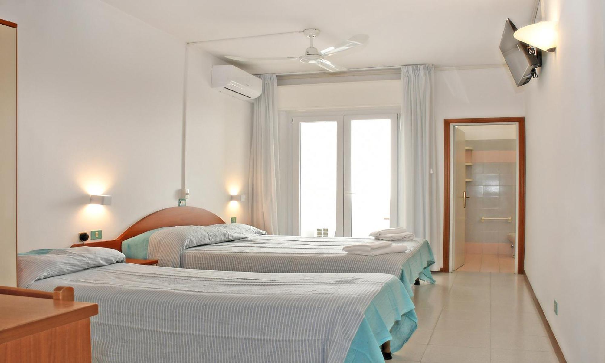 Hotel Exclusive In Pieno Centro - Nuova Gestione 2025 Riccione Exterior foto